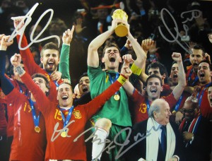 Xabi Alonso, Vicente del Bosque, Andres Iniesta and Fernando Hierro autographed 11x14